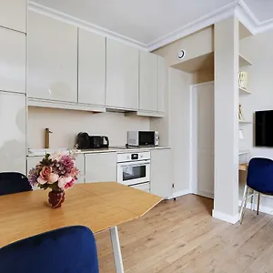 Amazing 1bedr 4p- Musee Du Louvre Tuileries Apartment